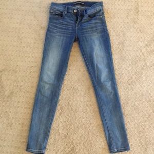 EXPRESS Mid-rise jean legging, size 2